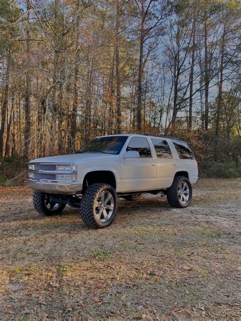 View build 6 Inch Lifted 1998 Chevy Tahoe 4WD | Rough Country