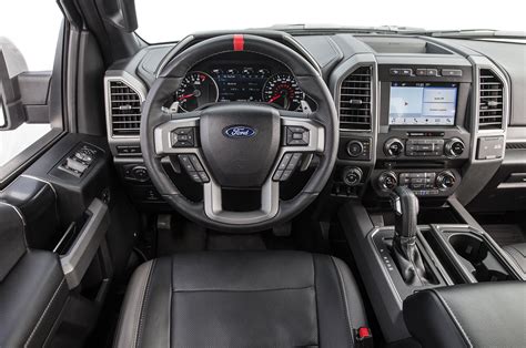 2017 Ford F 150 Raptor Supercab Dashboard Motor Trend En Español