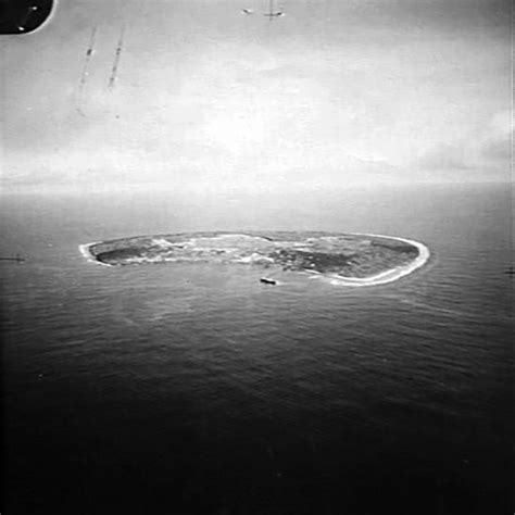 Pacific Wrecks Aerial View Of Ocean Island Surrounded By A Fringing