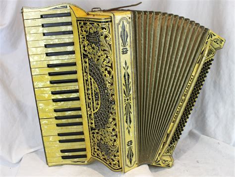 Buttercream Decorated Enrico Burini Piano Accordion Lmm