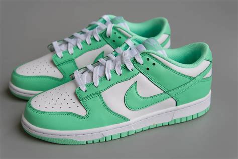 Nike Dunk Low Green Glow