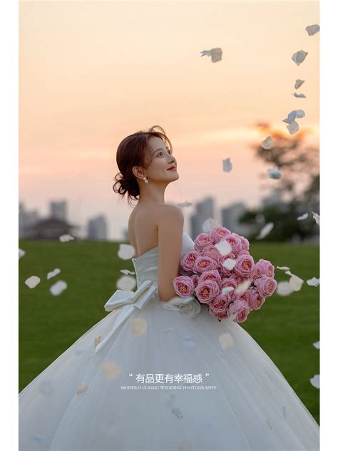 唯美夕阳草坪婚纱照~ 随艺art 站酷zcool