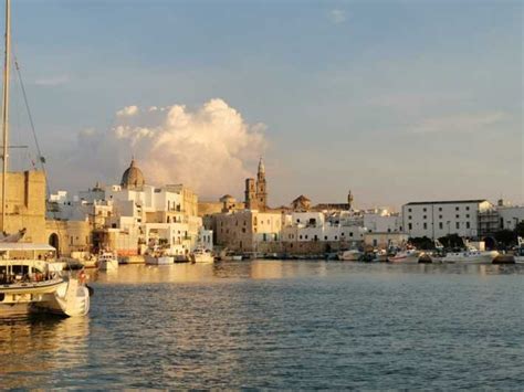 Polignano A Mare Jaskinie Morskie I Nie Tylko GetYourGuide