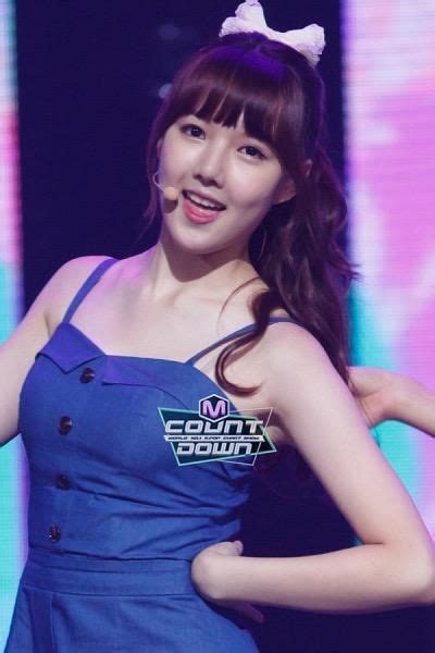 150903 Me Gustas Tu Stage M Countdown 441th 6 Women Tank Tops