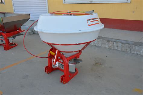 Fertilizing Machine Farm Tractor Mounted CDR 1000 Fertilizer Spreader