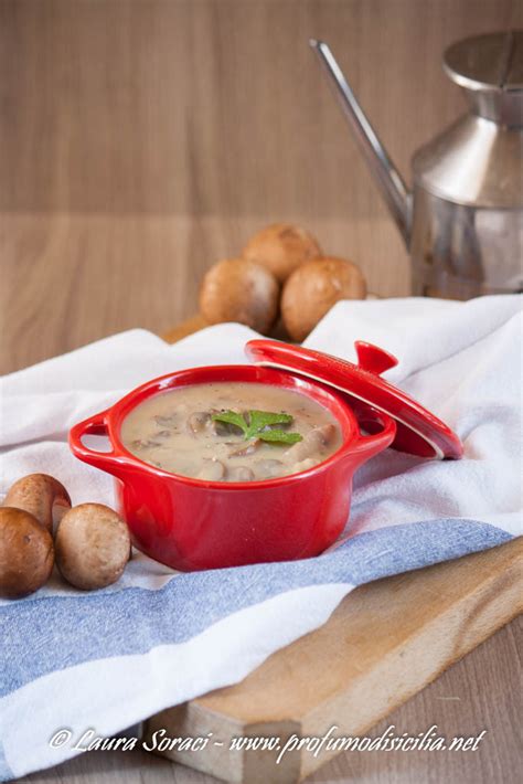 Zuppa Di Funghi Cremini Autunnale Profumo Di Sicilia