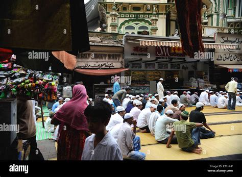 Muslim praying on street, Mohd Ali Road, Mohammed Ali Road, Bombay ...