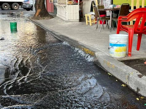 Crisis De Agua En Cdmx Y Hay Fuga En Xotepingo Calzada De Tlalpan