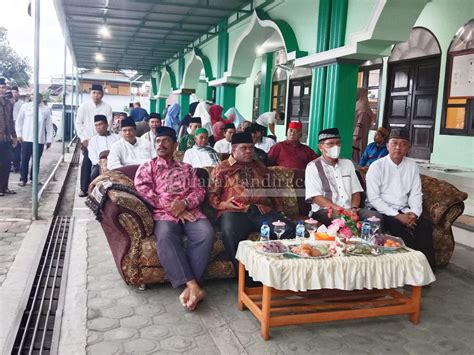 Safari Ramadhan Di Masjid Al Falah Bupati Hermus Untuk Membina