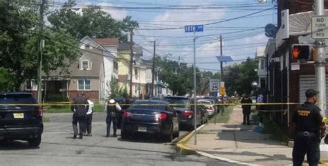 Update Ag Says 39 Year Old Gunman Shot 3 Irvington Police Killed