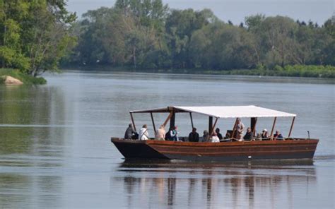 Promenade découverte de la Loire en bateau traditionnel Activité de