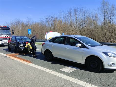 Kolizja na obwodnicy miasta Zderzyły się dwa samochody osobowe