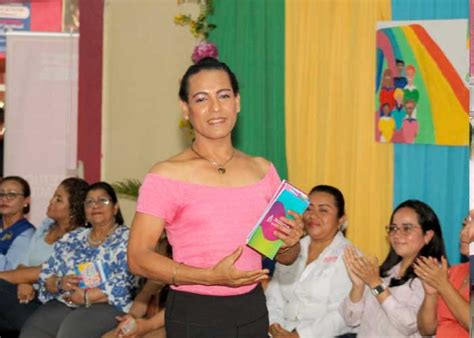 Familias De Moyogalpa Y Altagracia Reciben La Cartilla Diversidad