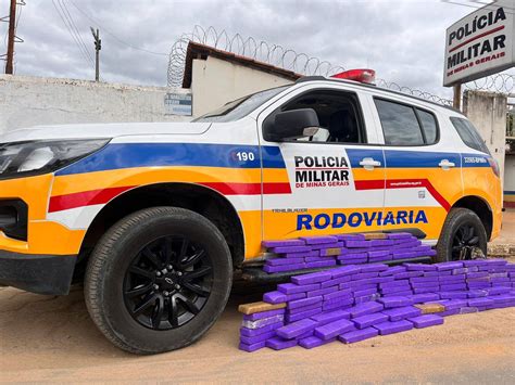 Polícia apreende carro porta malas lotado de maconha em MG O Tempo