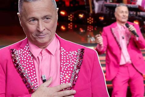 paolo belli  la rarissima foto  famiglia  moglie  figlio