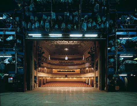 Des Salles De Spectacles Depuis Les Coulisses Salle De Spectacle