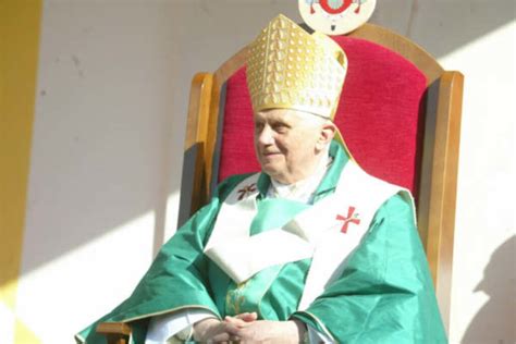 Quando Ratzinger Disse Alla Sua Diocesi Di Velletri Segni Tra Voi