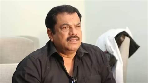 Malayalam Actor Mukesh Takes A Dig At Online Film Critics - News18