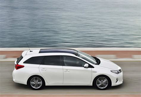 Новая Toyota Auris: японская генетика — Большой Мотор