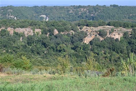 Insediamento Rupestre Di Montecasoli Bomarzo VT