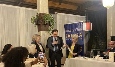 Il Rotary Faenza Valorizza Limpegno Sociale Al Femminile Assegnato Il