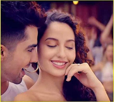 Images Of Nora Fatehi From The Music Video Naah Harrdy Sandhu Feat