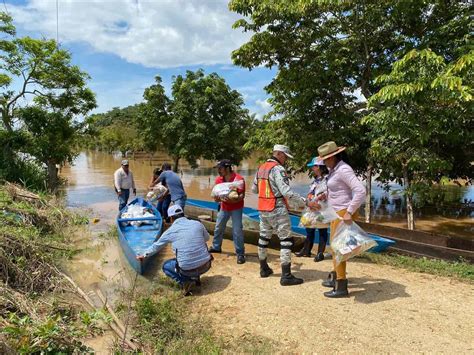 Entregan V Veres A Familias Damnificadas En Hidalgotitl N