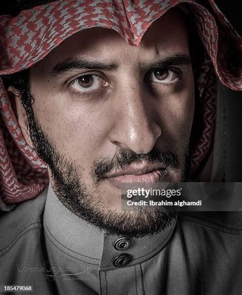 Middle Eastern Man Beard Photos and Premium High Res Pictures - Getty Images