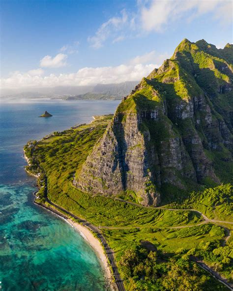 Ka'a'awa Beach, Kualoa Ranch & Ka'a'awa Valley Mountain Coastline | Explorest