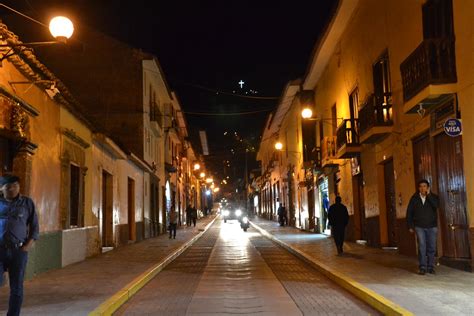 Ayacucho De Noche Bit Cora Revista