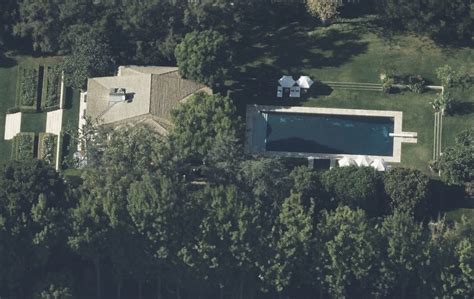 Jeff Bezos House: Los Angeles Mansion - Urban Splatter