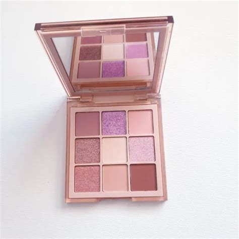 HUDA BEAUTY LIGHT Nude Obsessions Eyeshadow Palette 9 Pans READ INFOS