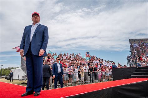 Donald Trump Rally Crowd Size Claims Have One Major Problem Newsweek