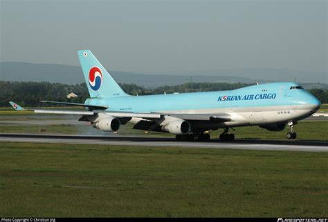 Hl Korean Air Boeing B Erf Photo By Christian Jilg Id