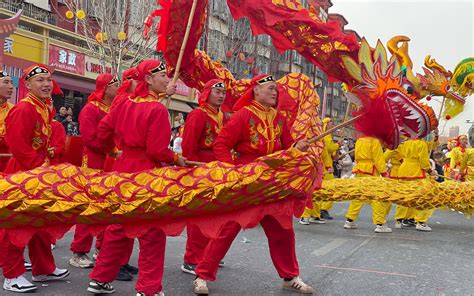 千余好物一站购齐 昌平区昌盛小街首届年货大集鸣锣开市 活动 小哥 摊位