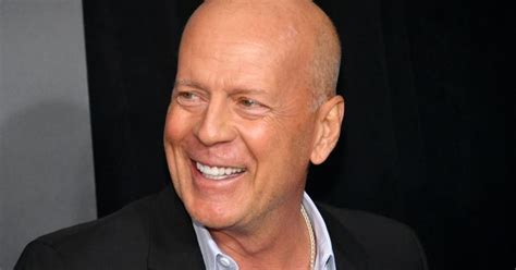 Bruce Willis ritkán látott lánya igazi tünemény Mabel Ray úgy nő mint