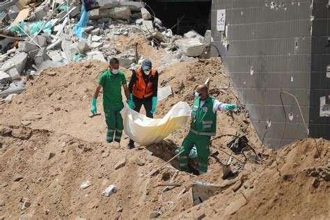 Descubren Fosa N Con Cuerpos De Pacientes Del Hospital Shifa En