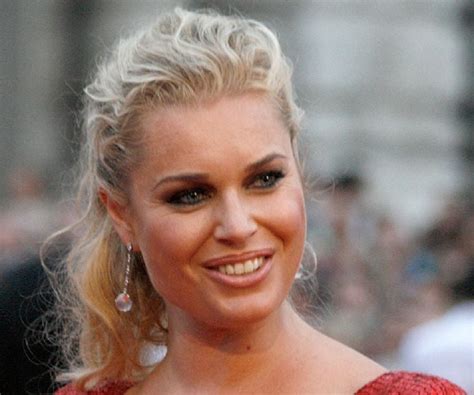 Rebecca Romijn Biography - Facts, Childhood, Family Life & Achievements