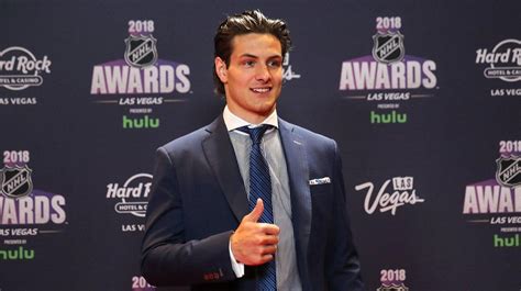 Islanders Mathew Barzal Is Nhl Rookie Of The Year Newsday