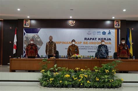 UNS Tuan Rumah Rapat Kerja Pimpinan FKIP Se Indonesia Soloaja Co