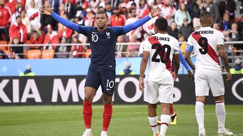 Mbappé knackt Rekord Frankreich beendet Perus WM Traum n tv de