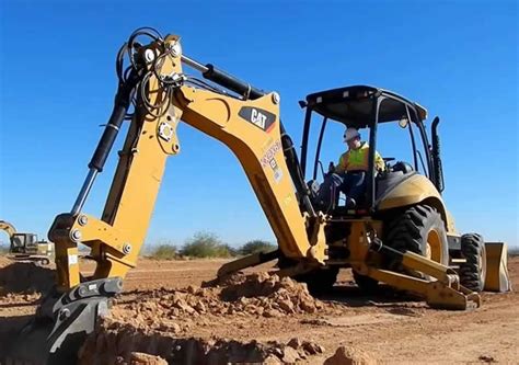 Renting the Big Stuff: 5 Pro Tips for Heavy Equipment Rental | Handyman tips