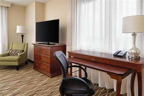 Downtown Spartanburg Hotel with Outdoor Pool | Spartanburg Marriott