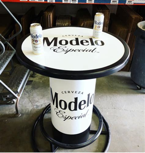 PORTABLE TABLE SIGNAGE MODEL