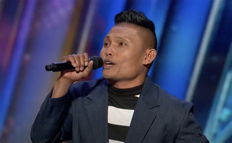 Filipino Singer Roland Abante Gets Standing Ovation From Judges Crowd