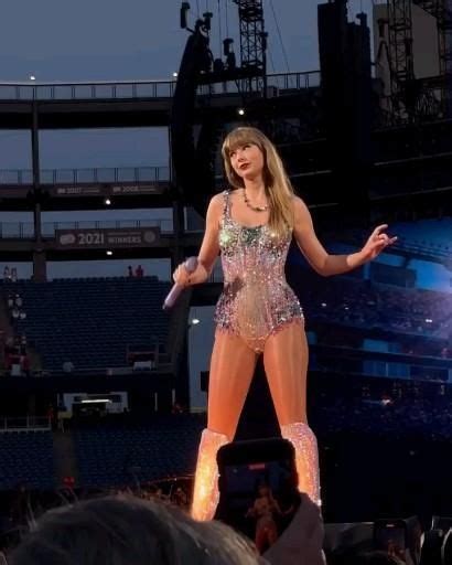 Taylor Swift Singing The Archer At The Eras Tour [vídeo] Em 2024