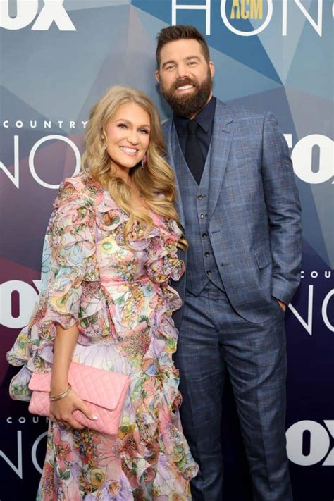 PHOTOS: Country Music Couples Enjoy Date Night At ACM Honors - Country Now