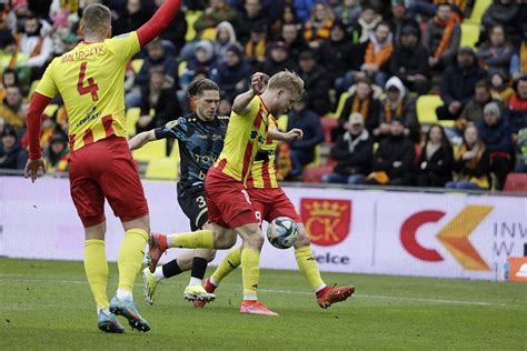 KORONA KIELCE STAL MIELEC RELACJA