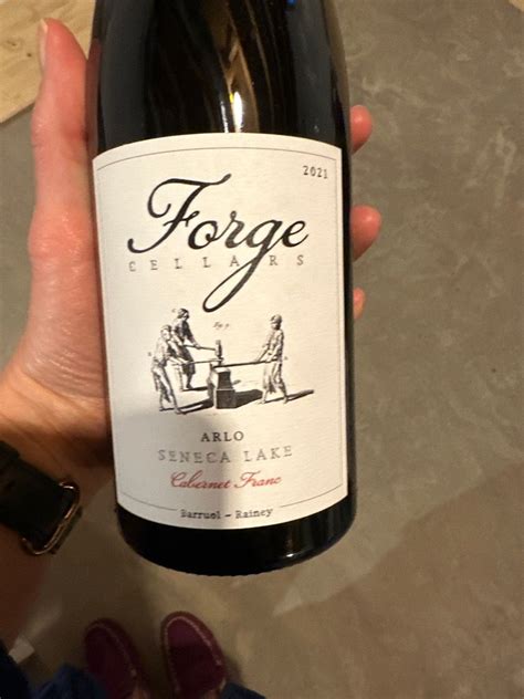 2021 Forge Cellars Cabernet Franc Arlo Vineyard Usa New York Finger