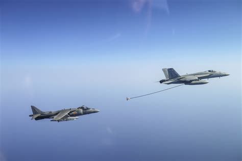 Refueling Midair